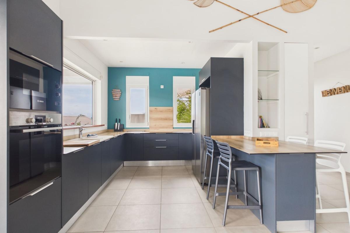 Location villa martinique 13 personnes 4 chambres - cuisine 2